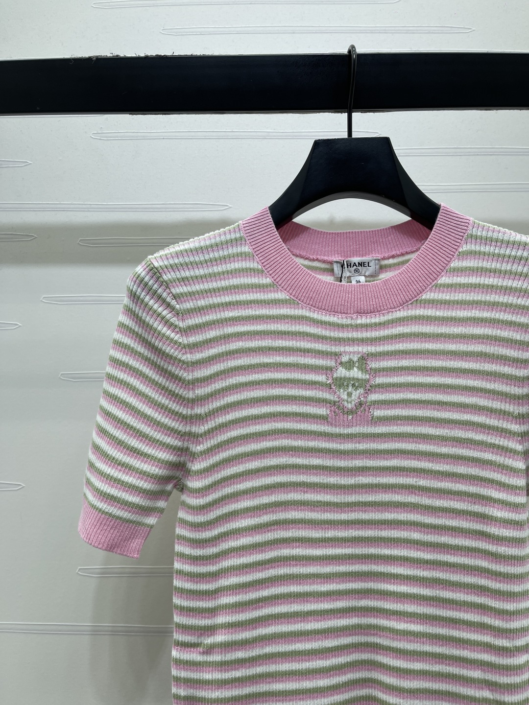 Women's short sleeves